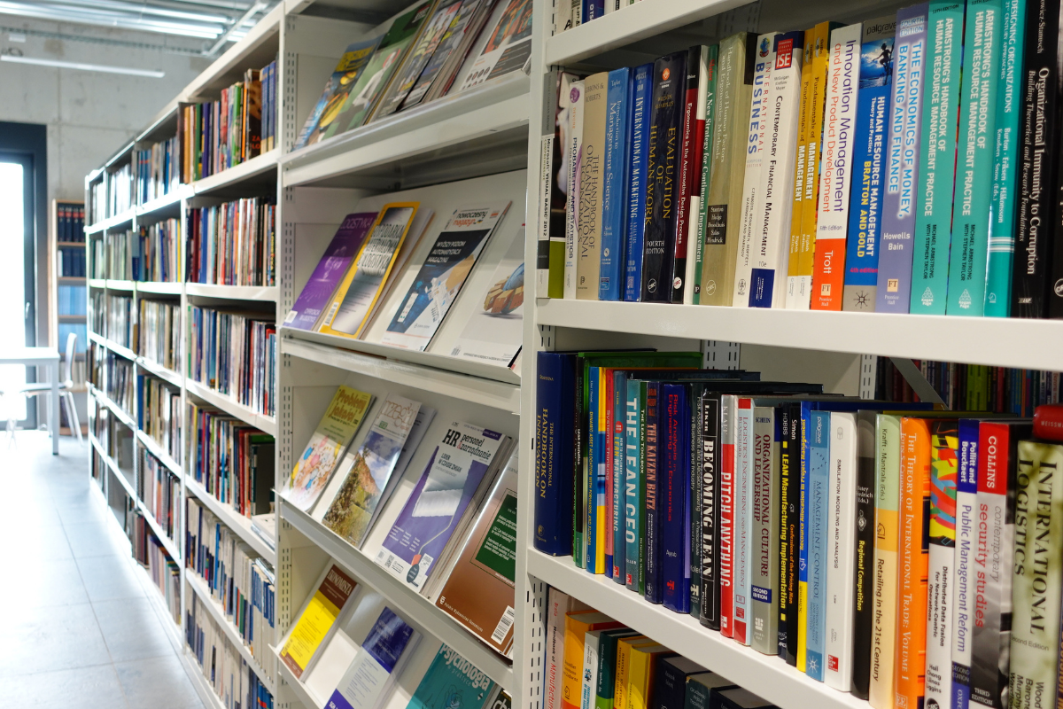WIZ biblioteka 2