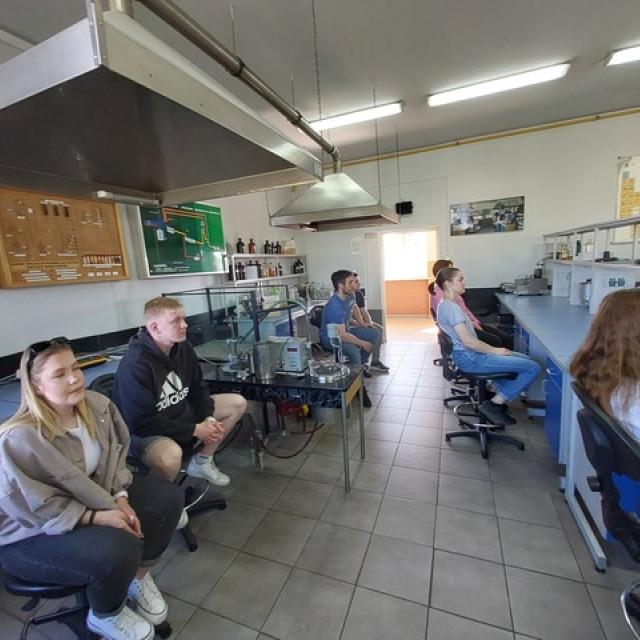 zajęcia w laboratorium