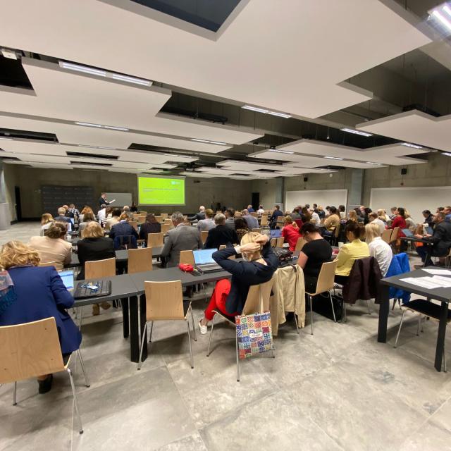 Zdjęcie uczestników seminarium Wydziału Inżynierii Zarządzania w dniu 19 maja 2025 roku.