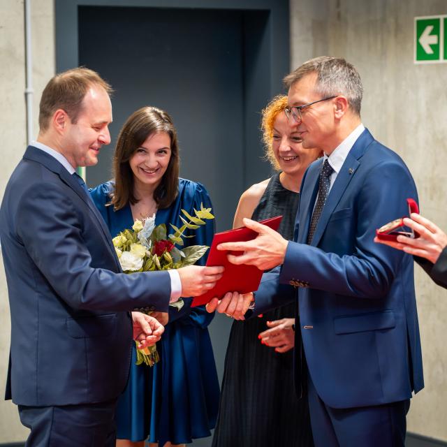 Zdjęcie z gali konferencji 70 lat nauk o zarządzaniu na Politechnice Poznańskiej