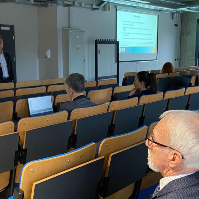 Zdjęcie uczestników wykładu prof. Andrew Thatchera