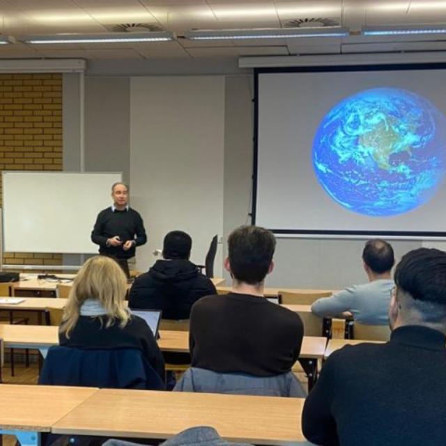 Zdjęcie uczestników wykładu prof. Andrew Thatchera