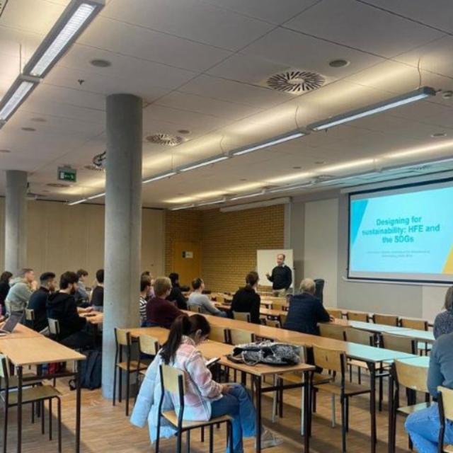 Zdjęcie uczestników wykładu prof. Andrew Thatchera