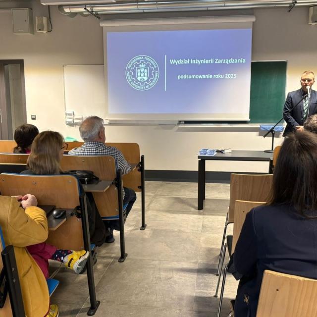 Zdjęcie uczetników seminarium podsumowującego rok 2025