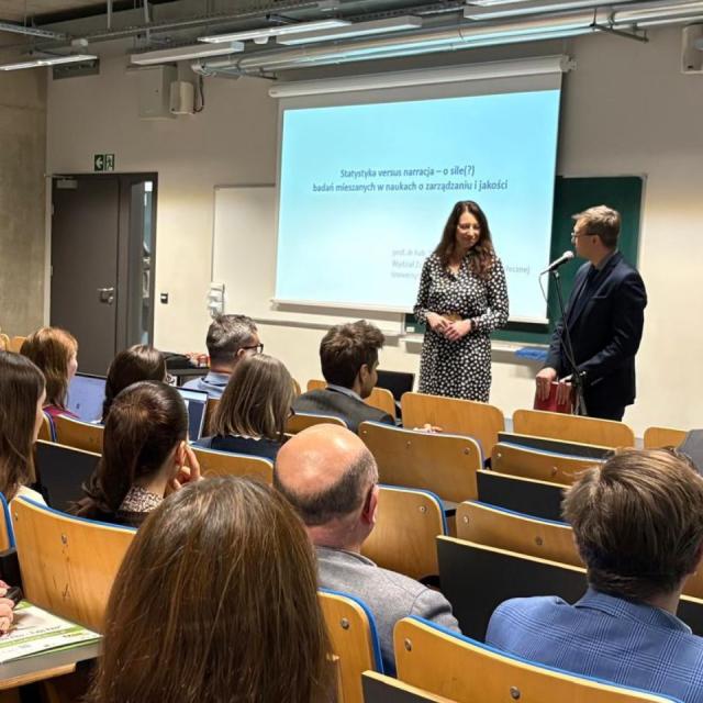 wykład prof. Reginy Lenart podczas Seminarium Wydziałowego